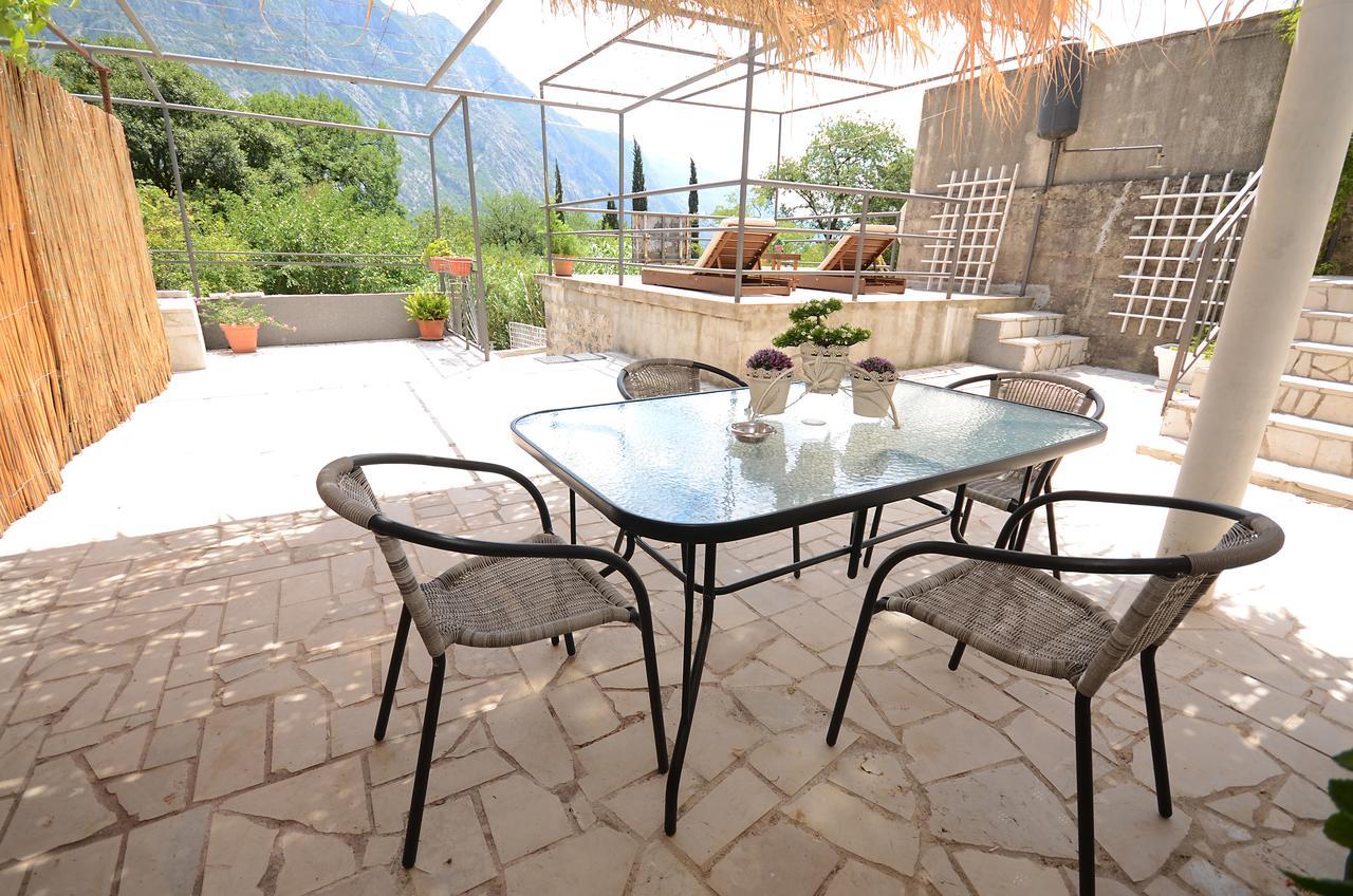 Apartamento Stone House Dragutinovic Kotor Exterior foto