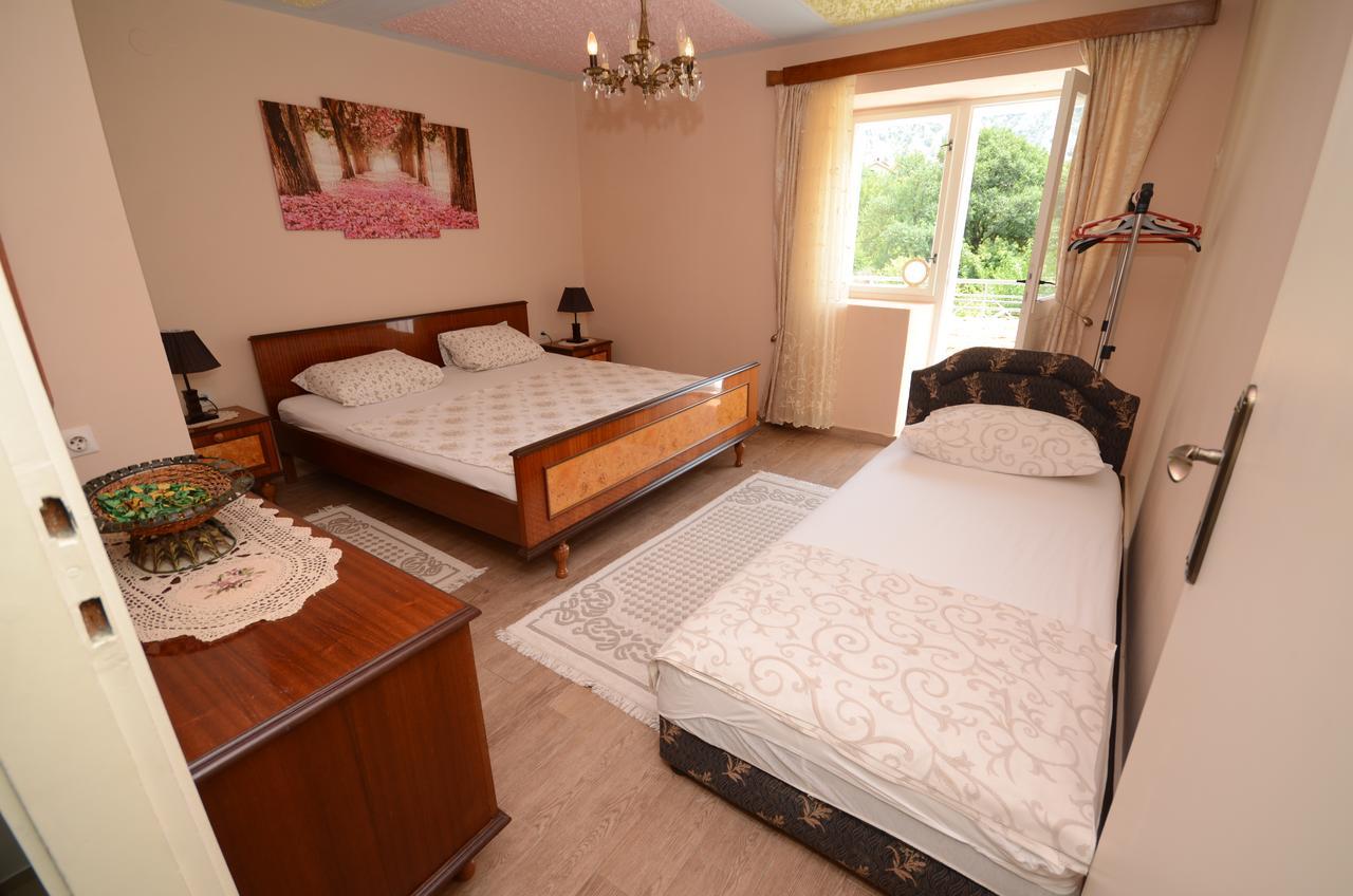 Apartamento Stone House Dragutinovic Kotor Exterior foto