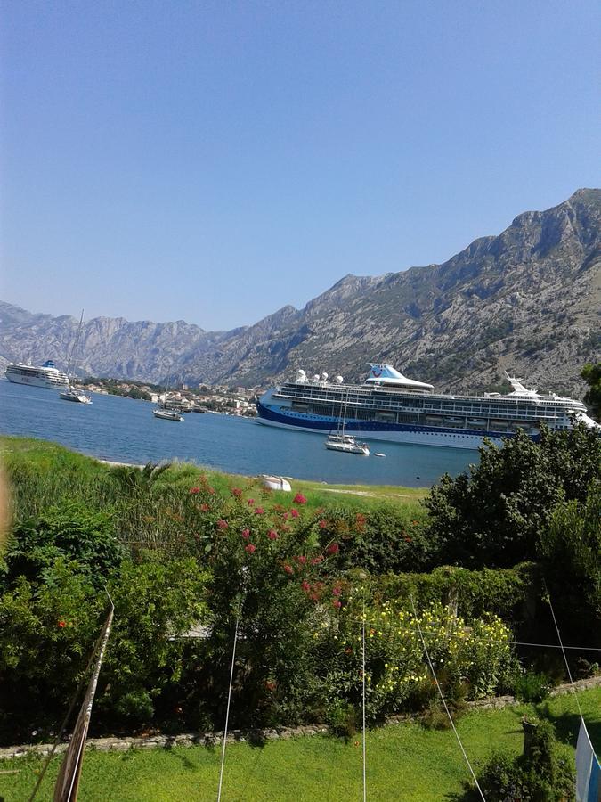 Apartamento Stone House Dragutinovic Kotor Exterior foto